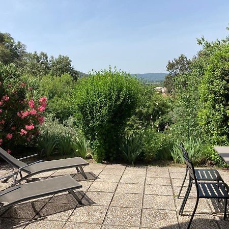 T2 Classe 2* Calme Au Coeur Du Village Provencale Greoux-les-Bains Luaran gambar